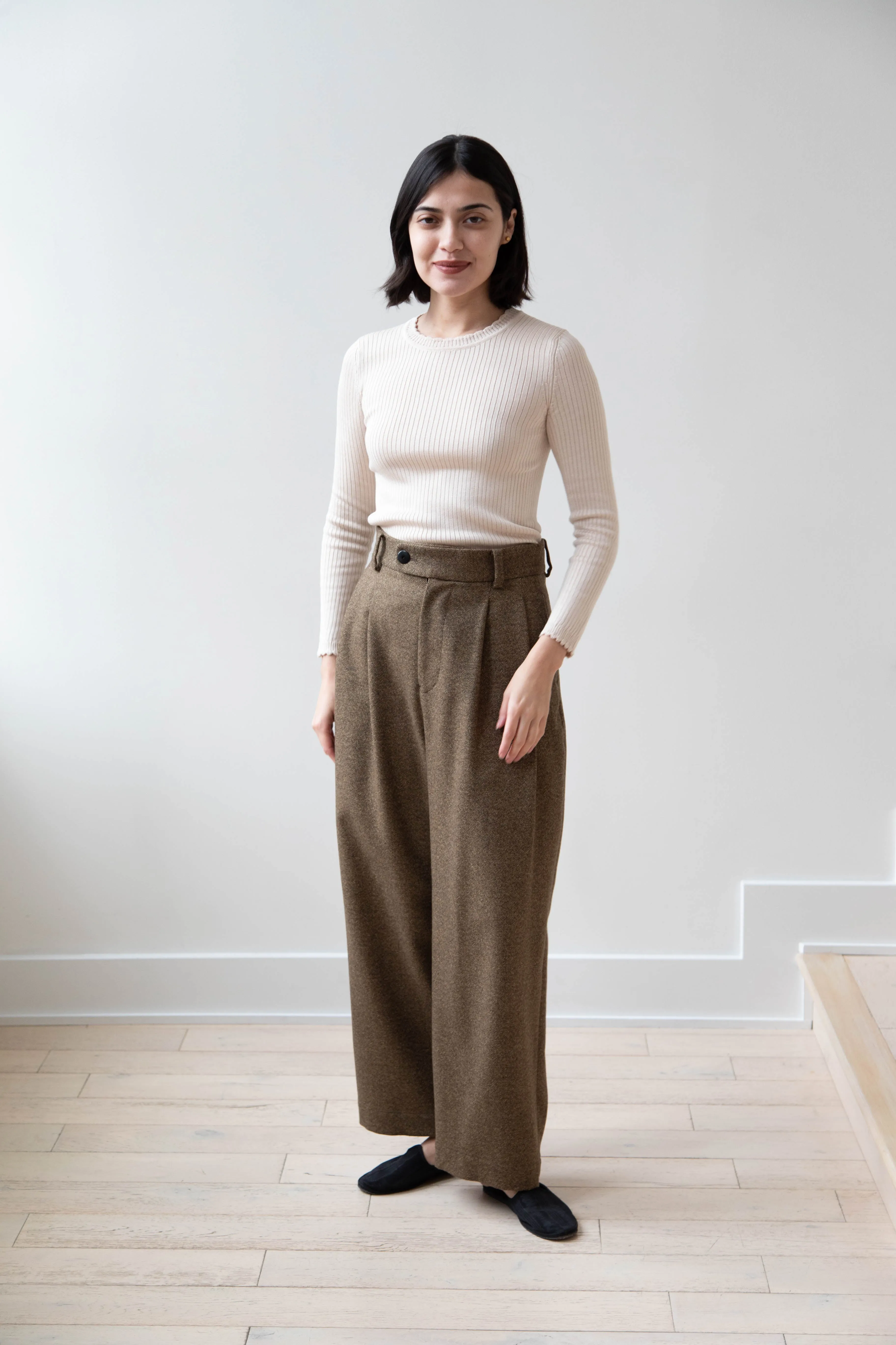 Arts & Science | Tuck Front Trousers in Yorimoku Tweed Wool