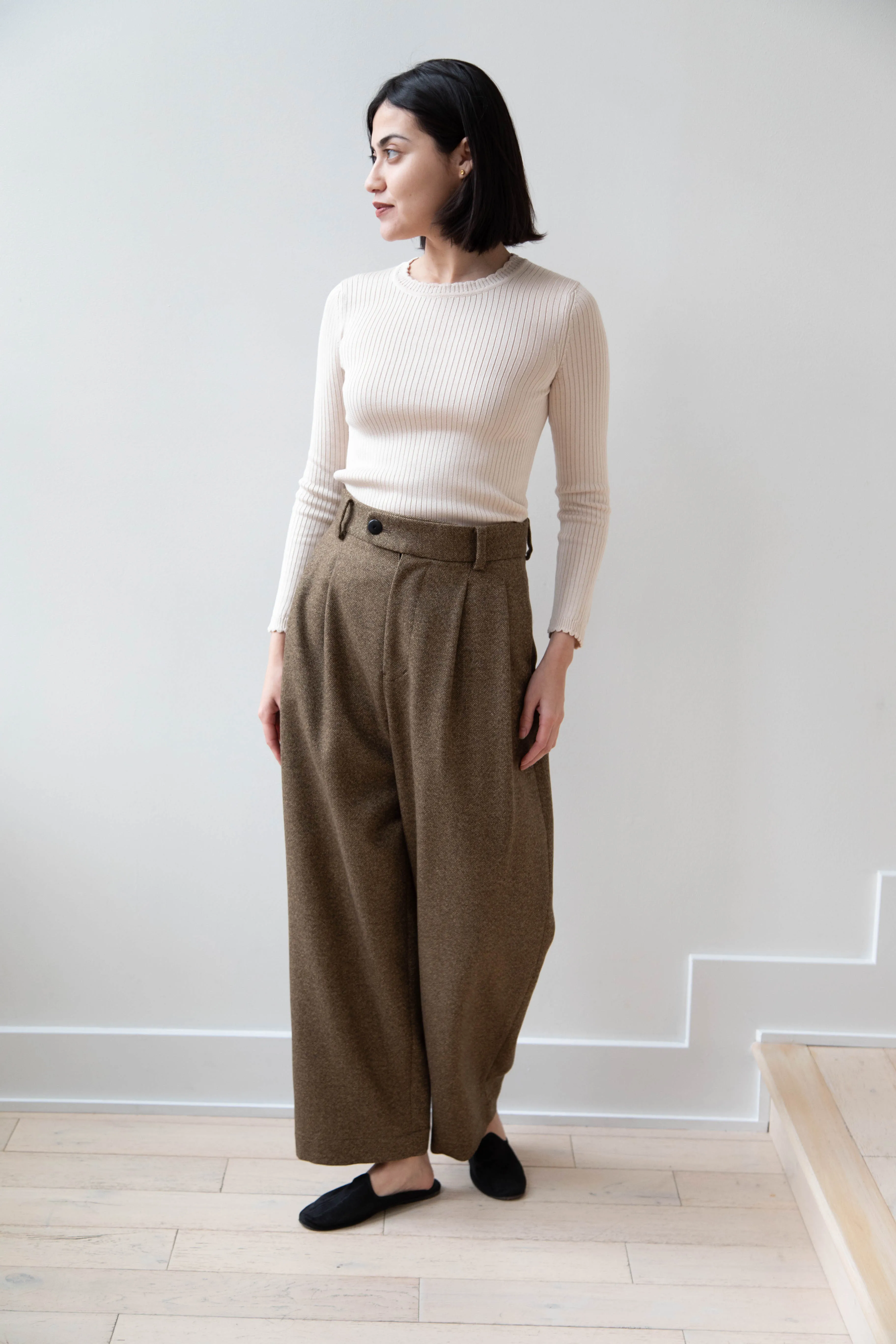 Arts & Science | Tuck Front Trousers in Yorimoku Tweed Wool