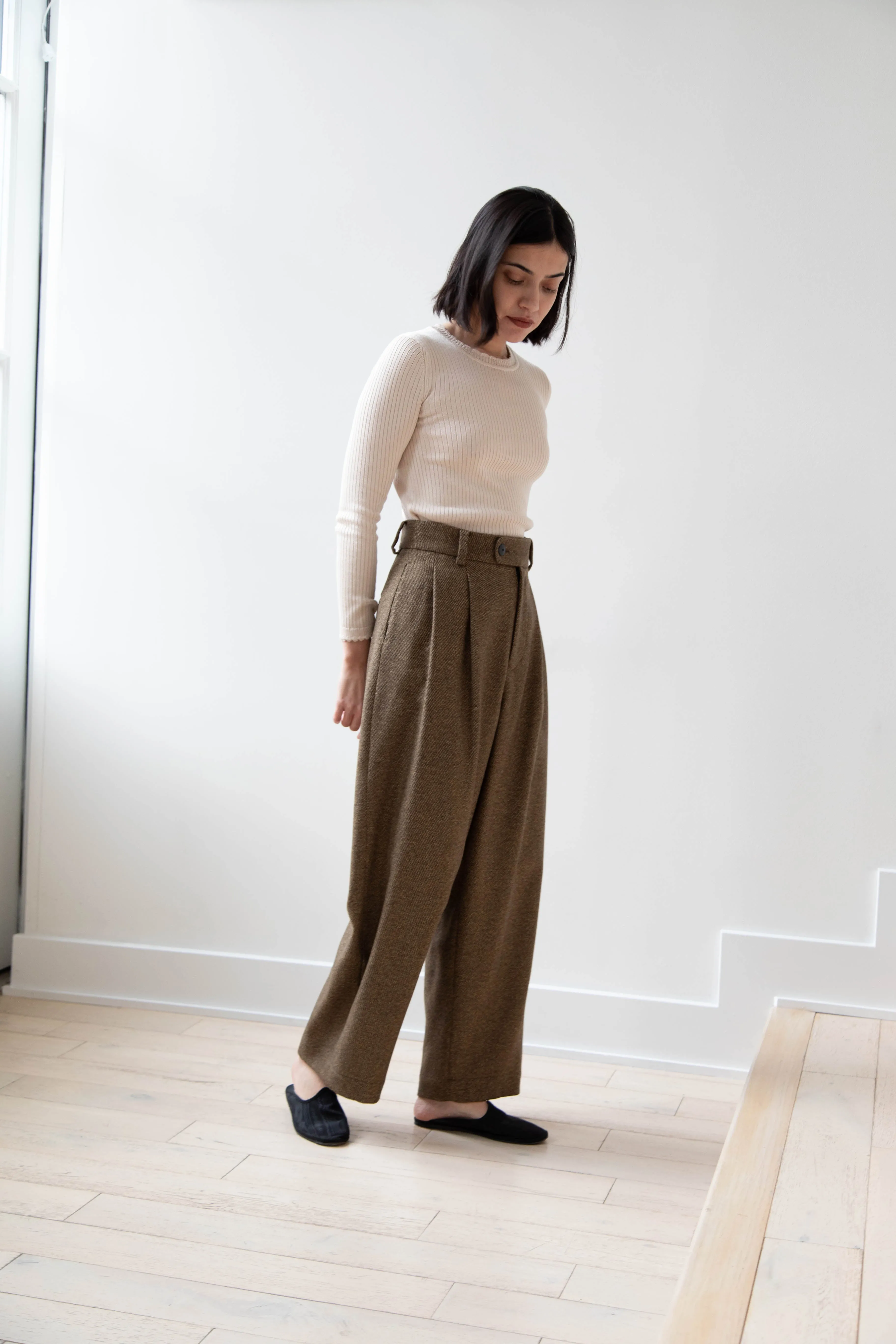 Arts & Science | Tuck Front Trousers in Yorimoku Tweed Wool