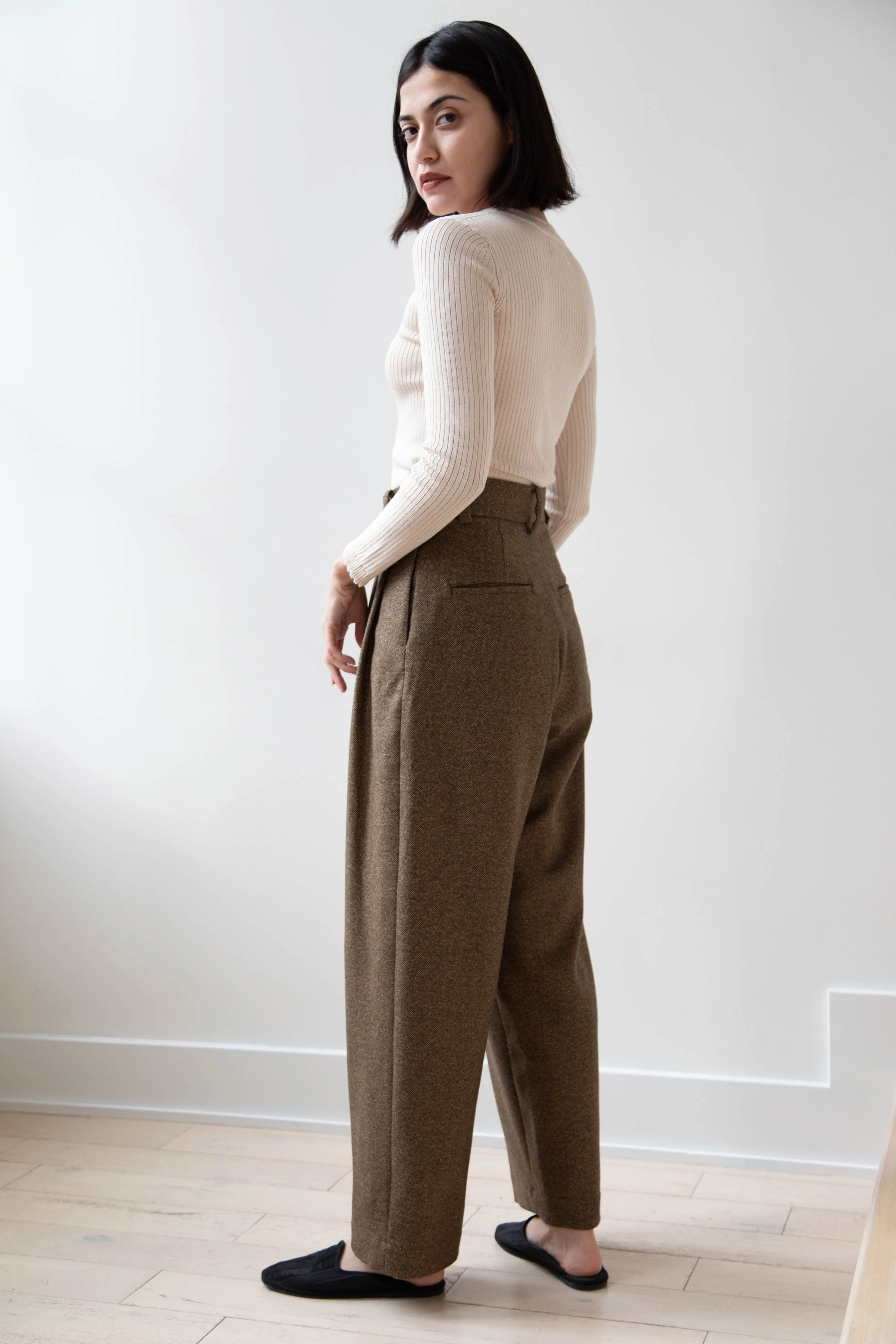 Arts & Science | Tuck Front Trousers in Yorimoku Tweed Wool