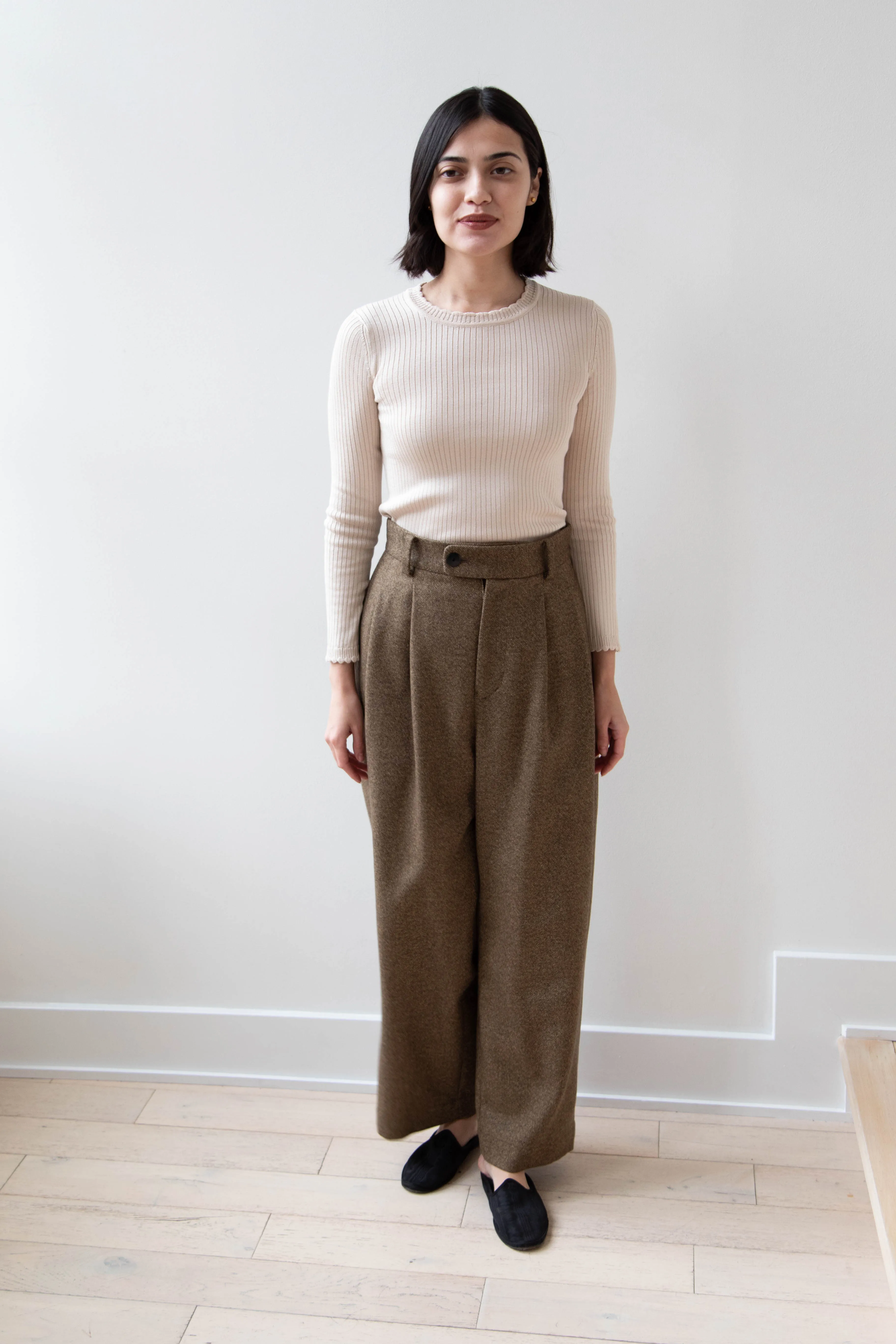 Arts & Science | Tuck Front Trousers in Yorimoku Tweed Wool