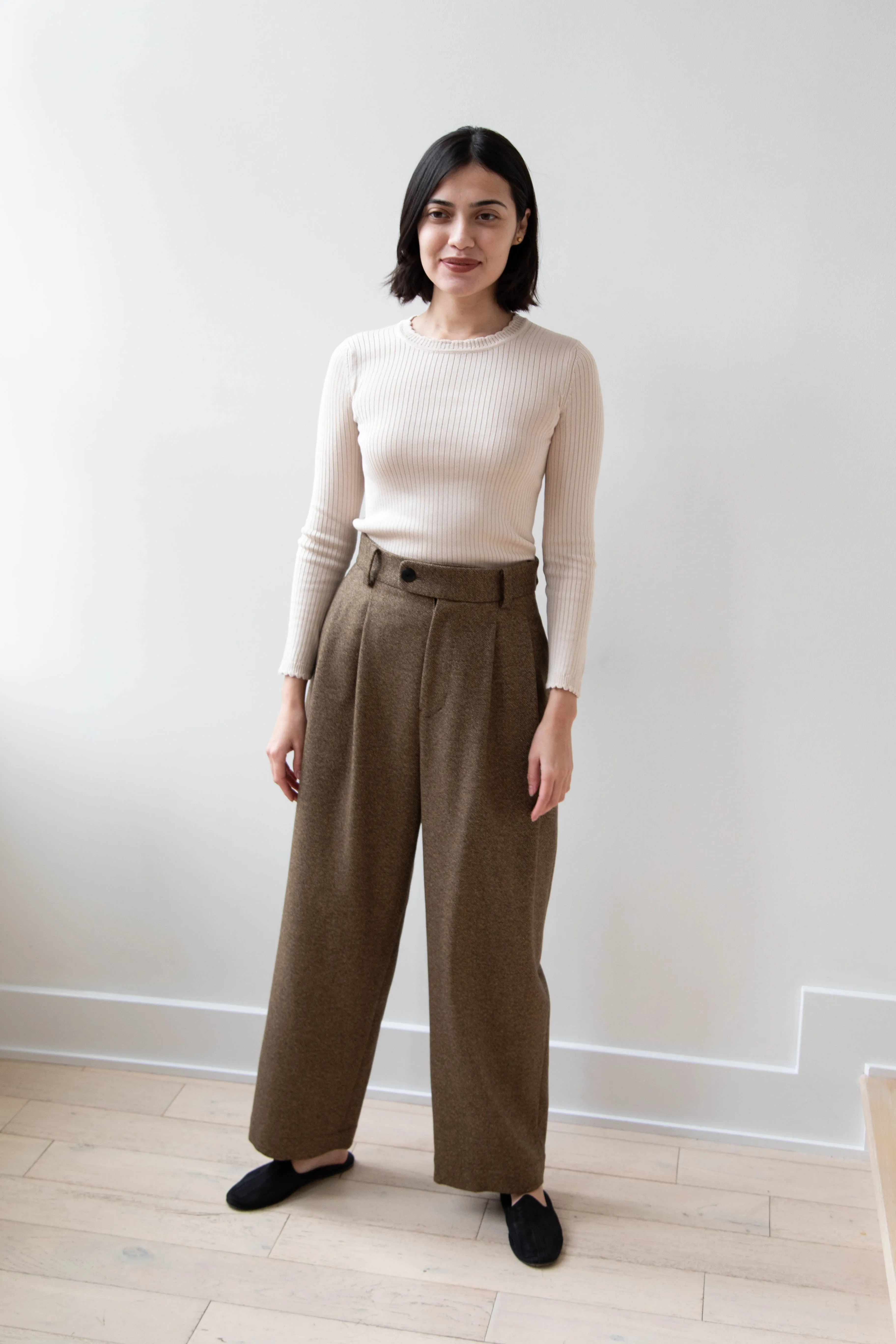 Arts & Science | Tuck Front Trousers in Yorimoku Tweed Wool