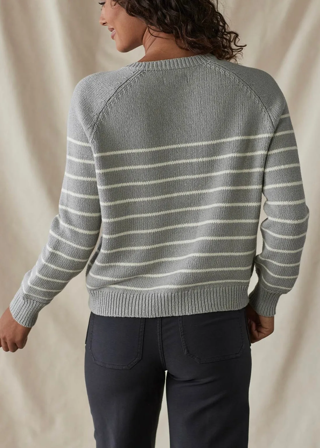 Josefine Henley Sweater