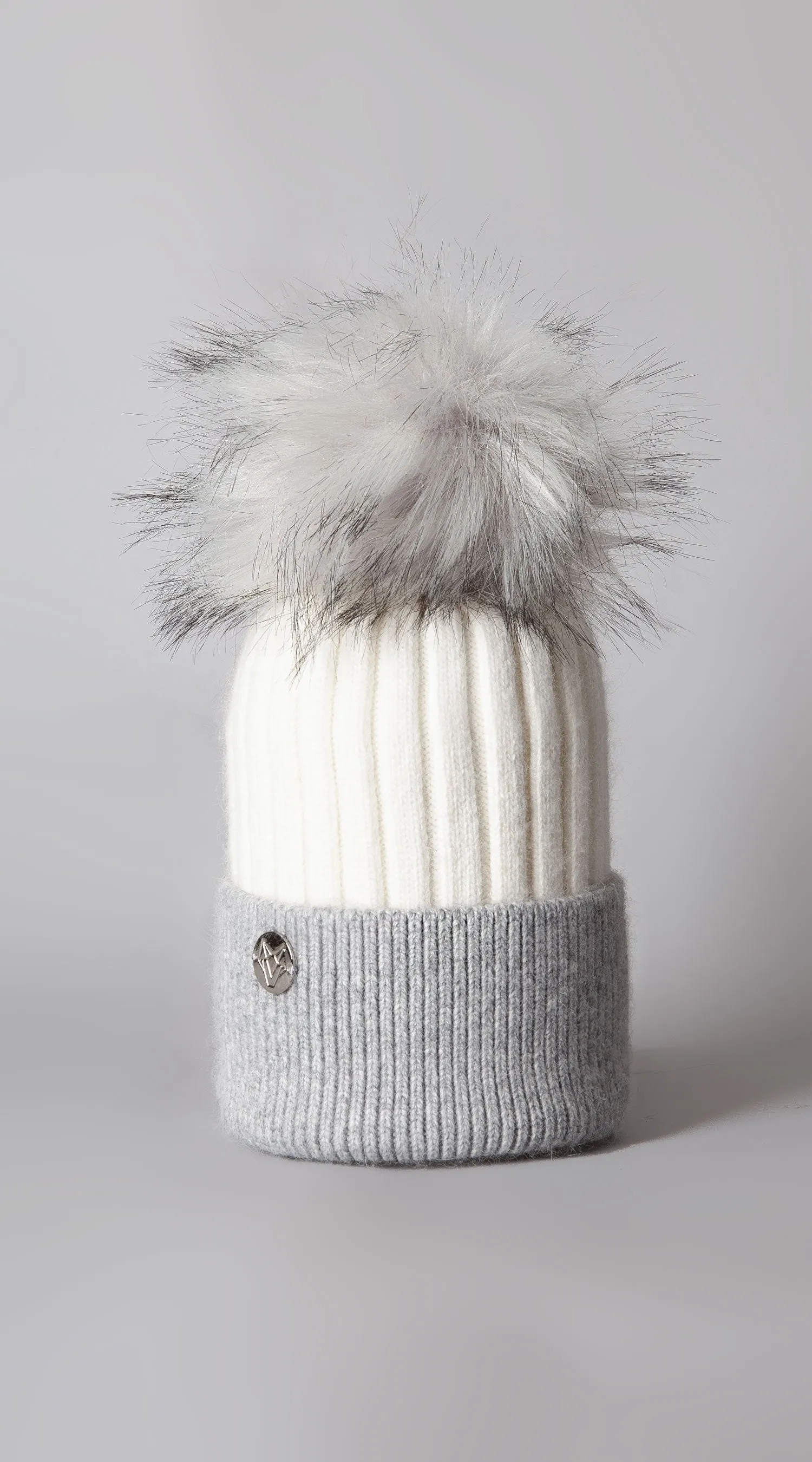 Mens Faux Harley Pom Pom Hat - White/Grey