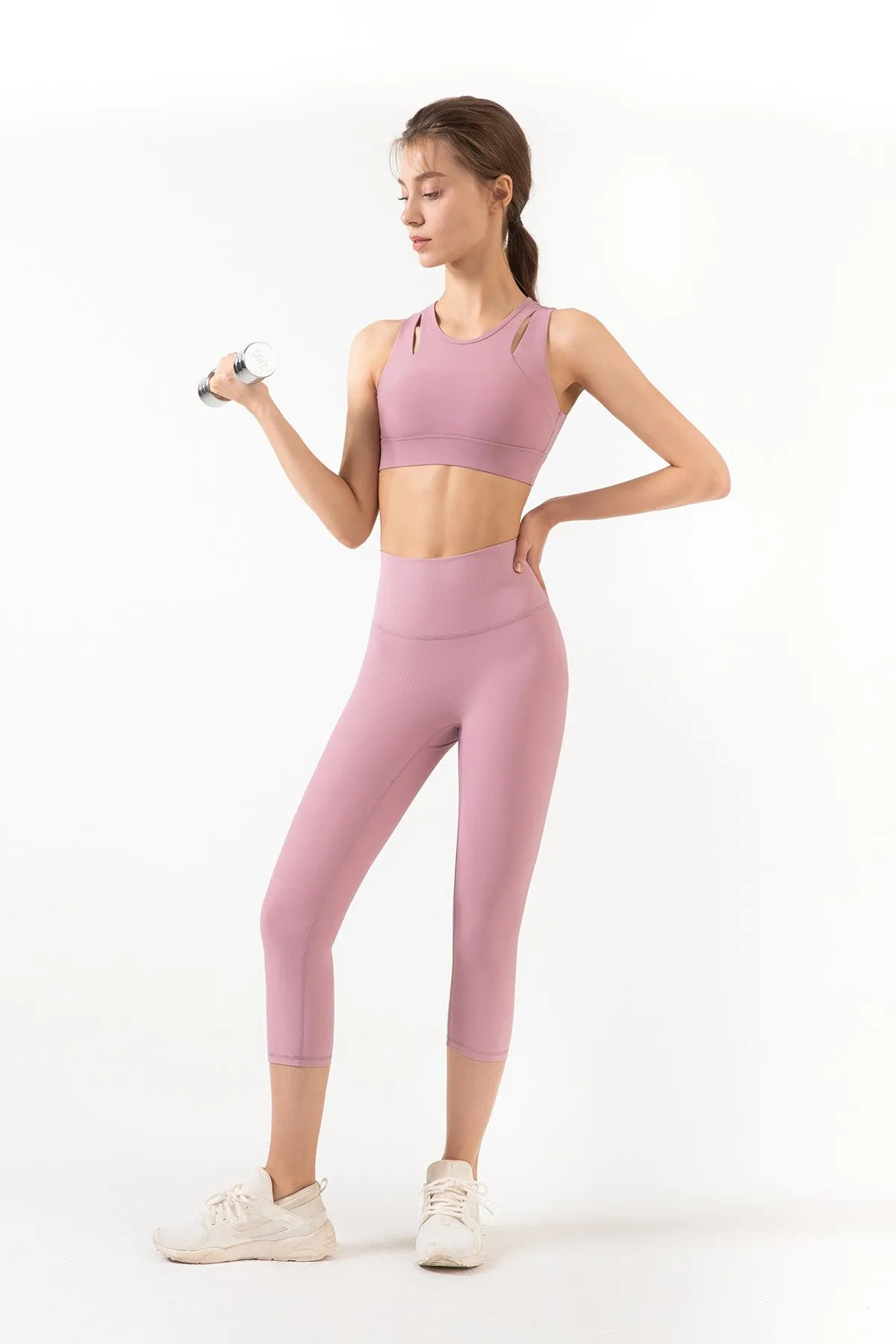 Ribbed Seamless Capri Leggings