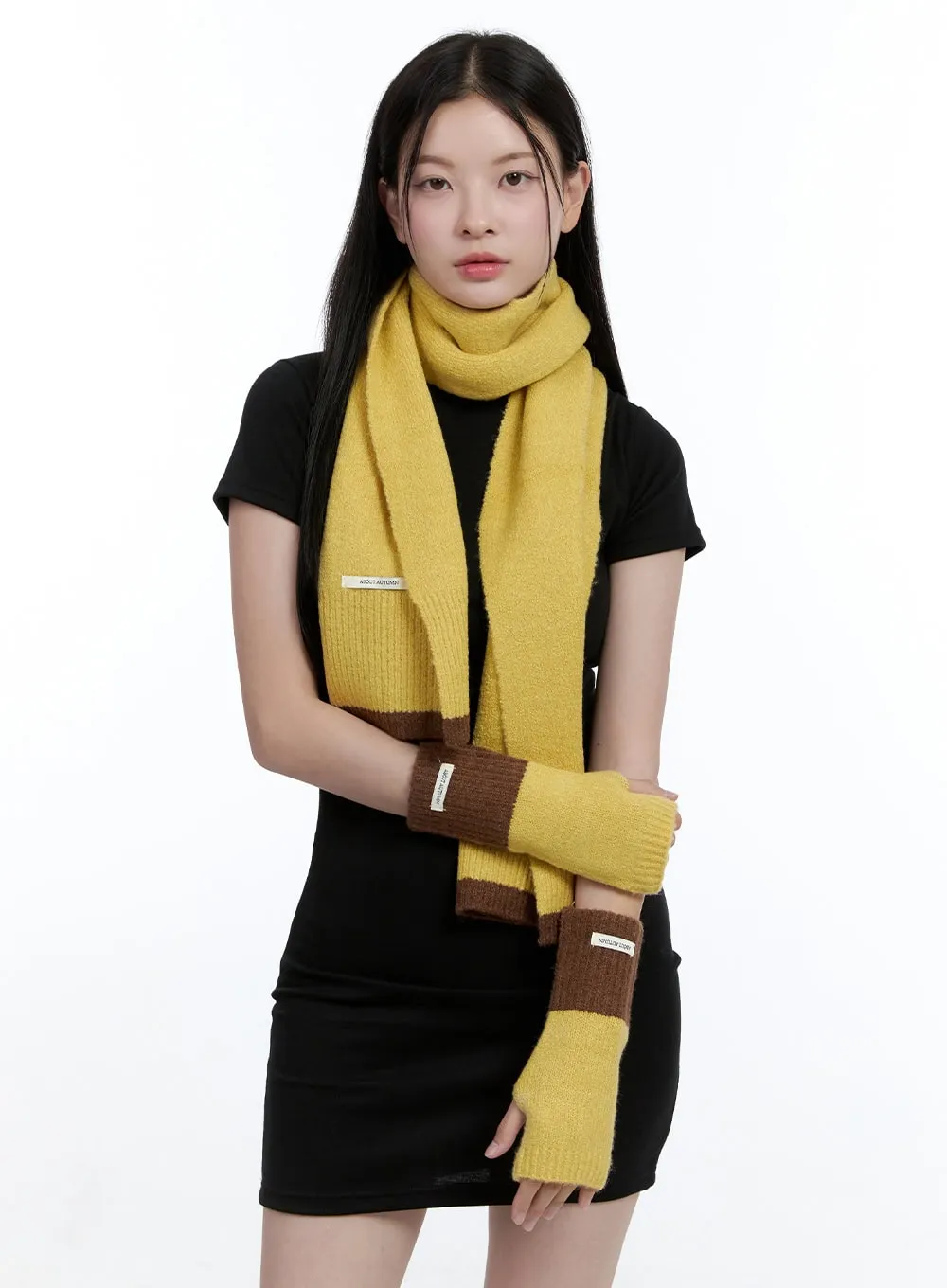 Soft Touch Wool Scarf & Gloves Set OO429