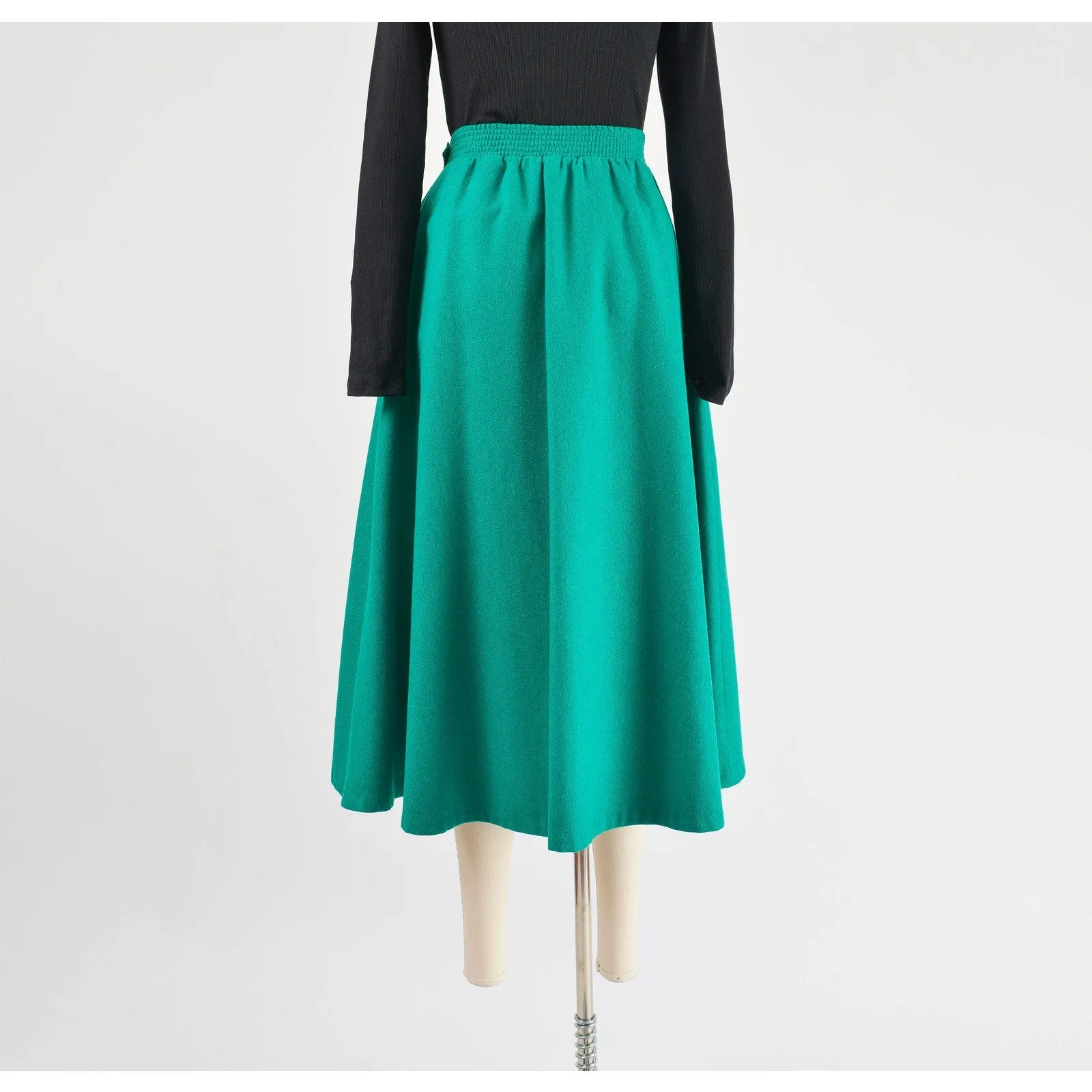 Vintage 80s Emerald Green Wool Skirt High Waisted Full Swing Fit Midi Skirt with Pockets size Medium