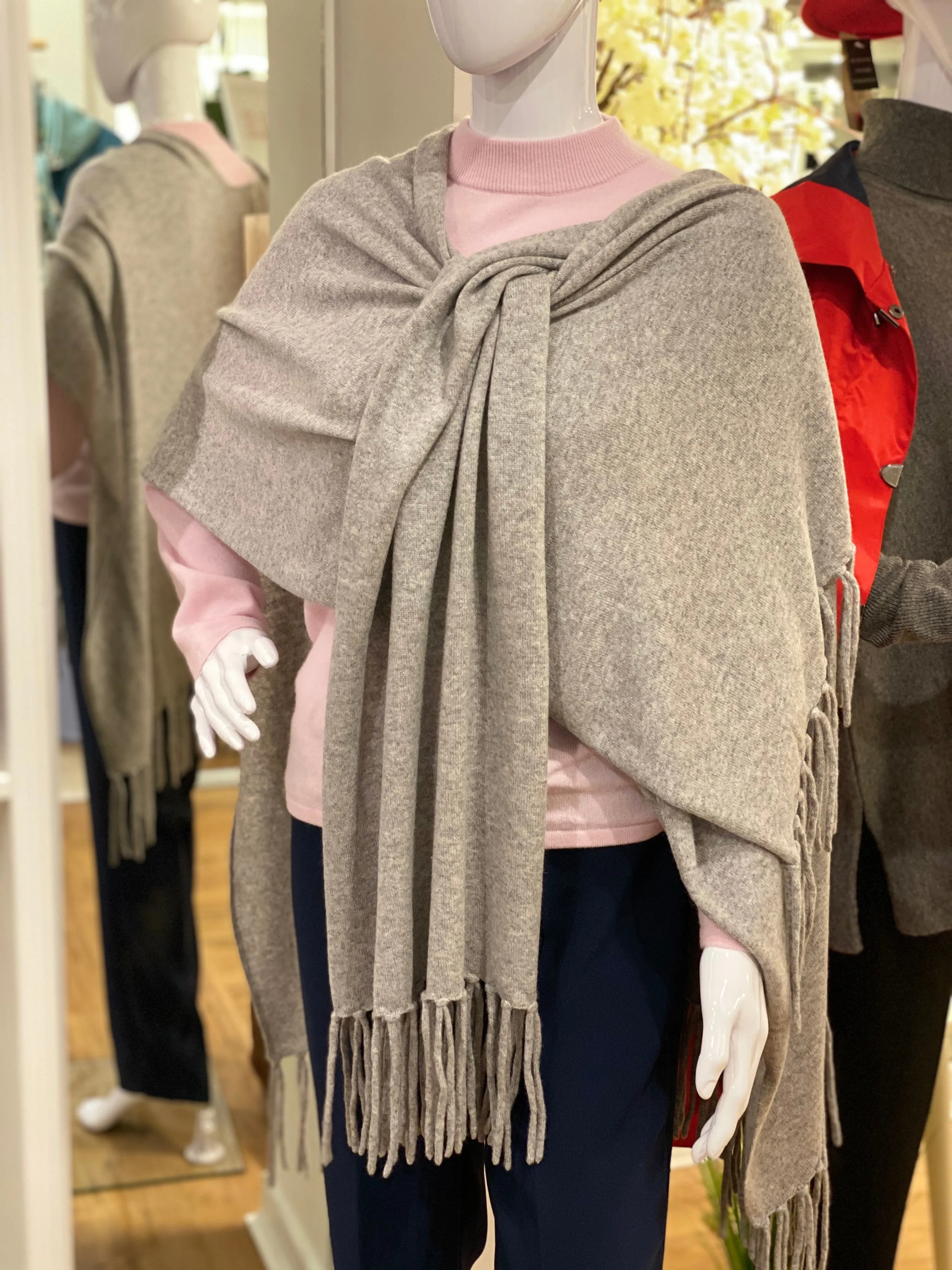 Women's Cashmere Wrap Stole in Silver Grey